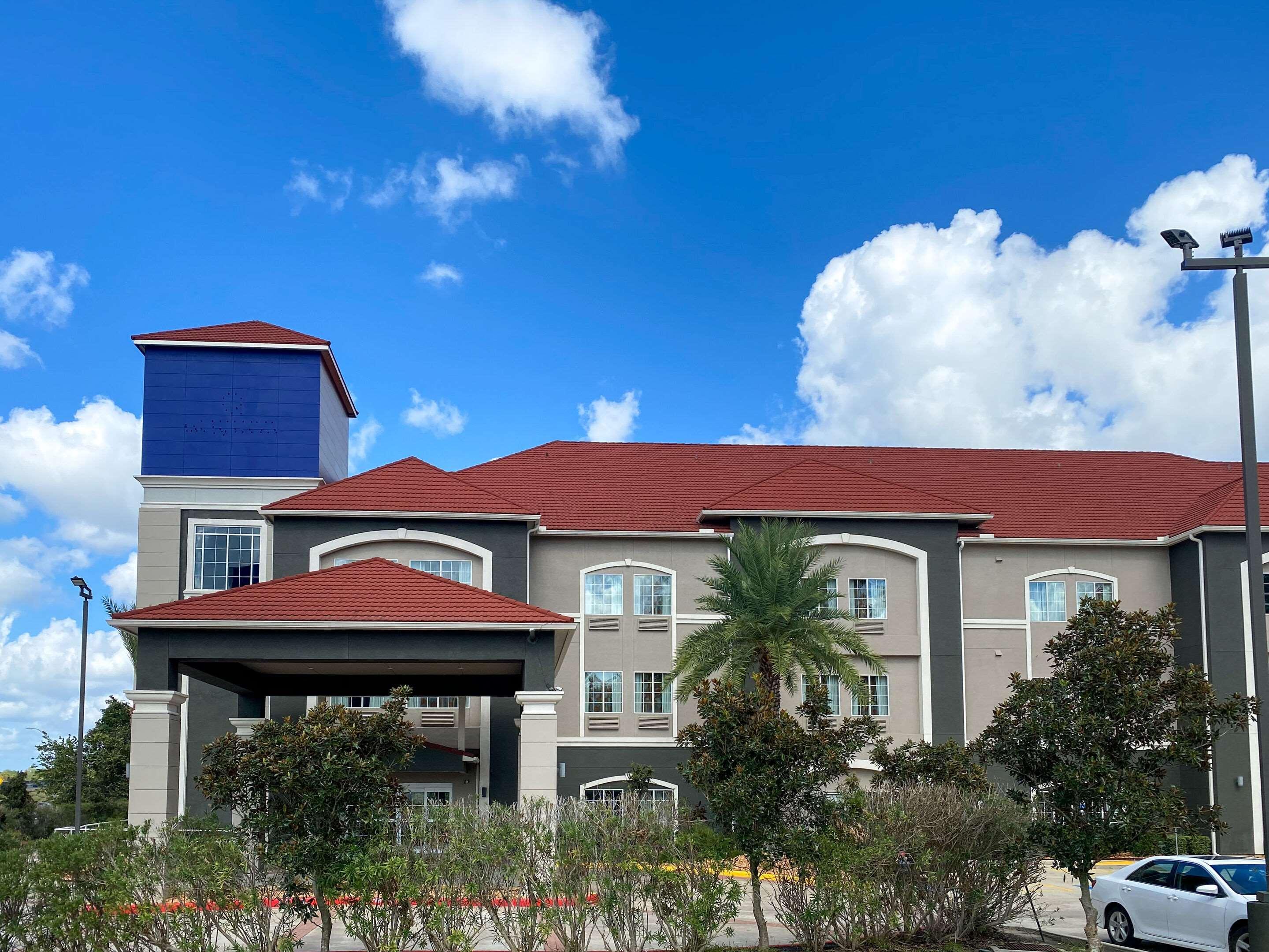 Comfort Inn & Suites Cleveland Exterior foto